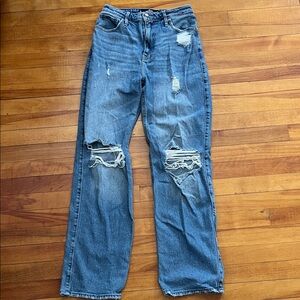 Hollister Ultra High-Rise Dad Blue Ripped Boyfriend Jeans